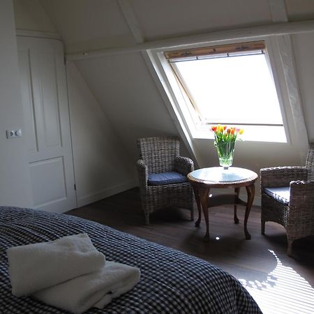 De Thuiskamer In Grou Als B&B Of Vakantiehuis Exterior photo